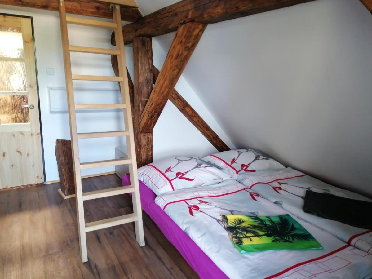 Fara Choustnikovo Hradiste Hotell Eksteriør bilde